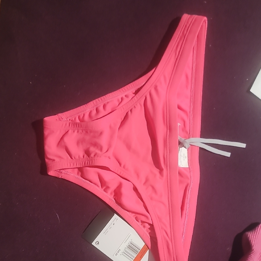 NWT Nike Women's Hydrastrong  Bikini Swim Bottoms. Size Large